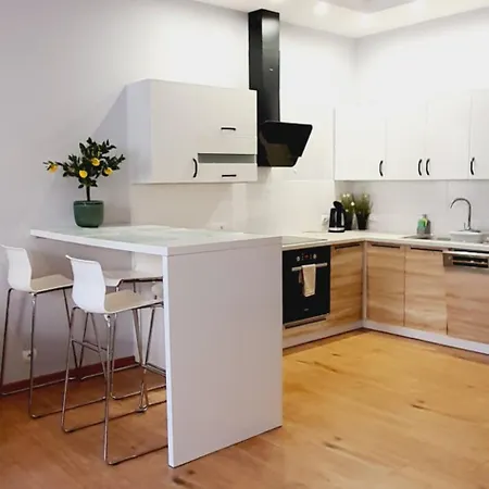 Good Time Stare 71, Old Town, Lokalizacja Apartment Poznan